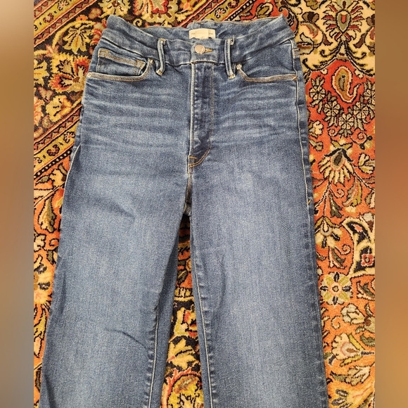 Good American Medium/Dark Wash Skinny Jeans 6-12 - Picture 3 of 12